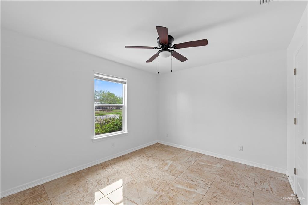 Photo 10 of 624 Texas Avenue