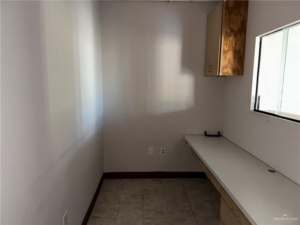 Photo 5 of 900 Plaza Drive #1-A