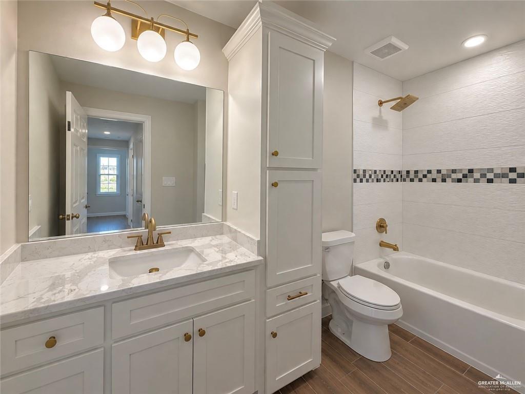Photo 6 of 2232 Via Roma Lane