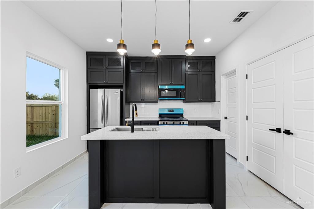 Photo 11 of 604 Buccaneer Drive