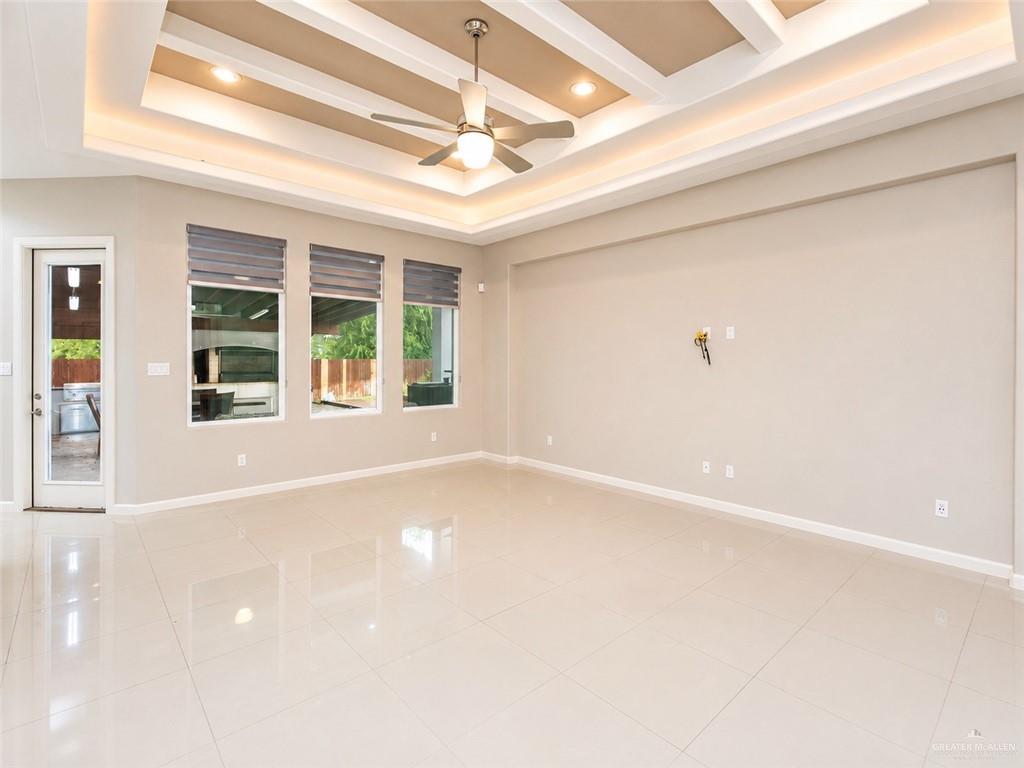 Photo 6 of 2914 Hackberry Avenue