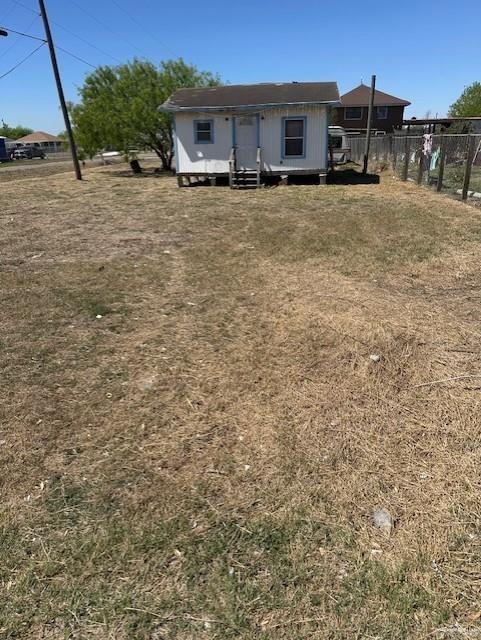 Photo 1 of 101 Quinta Avenue, Weslaco