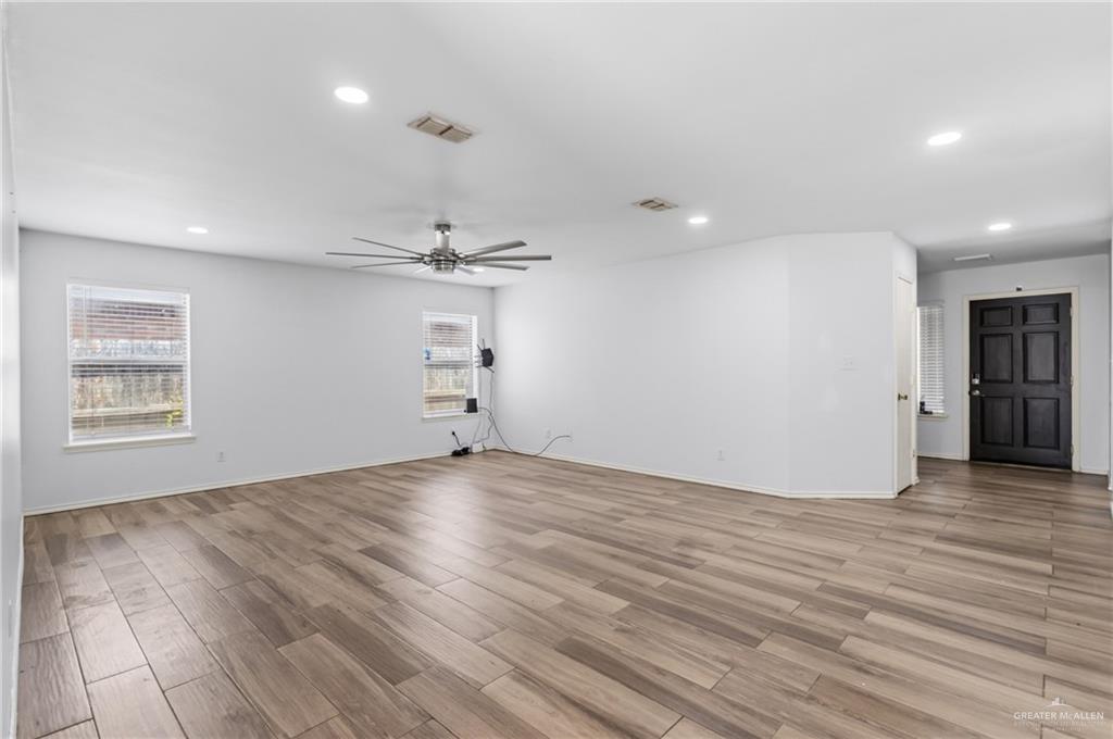 Photo 2 of 1103 Sun Valley Street
