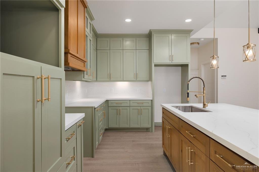 Photo 8 of 408 Freedom Way