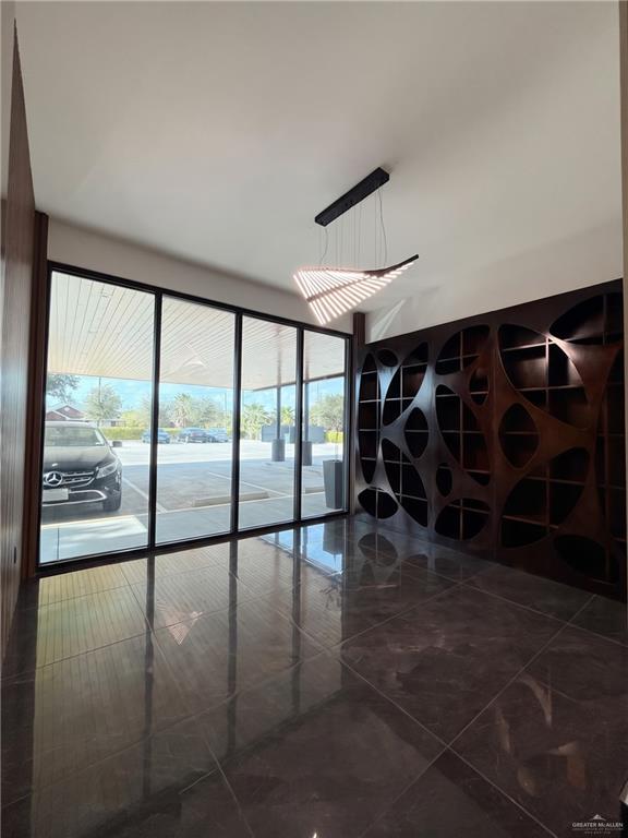 Photo 5 of 1720 Maple Avenue #5