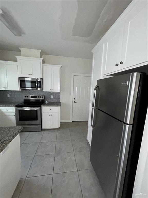 Photo 2 of 3604 Hawthorne Avenue #3