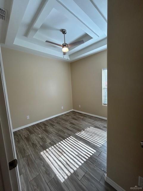 Photo 5 of 1008 La Pointe Avenue