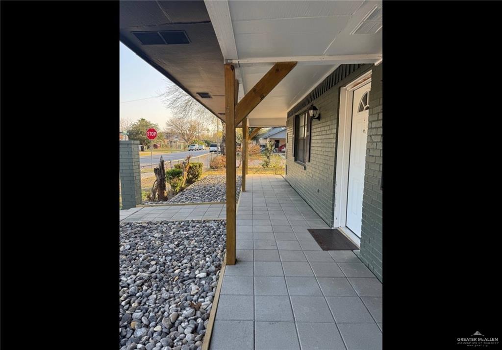 Photo 18 of 2500 Beaumont Avenue