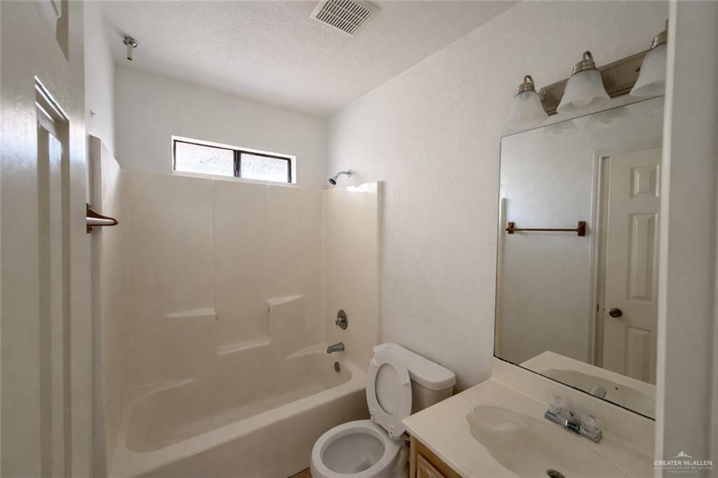 Photo 11 of 607 Gastel Circle #F