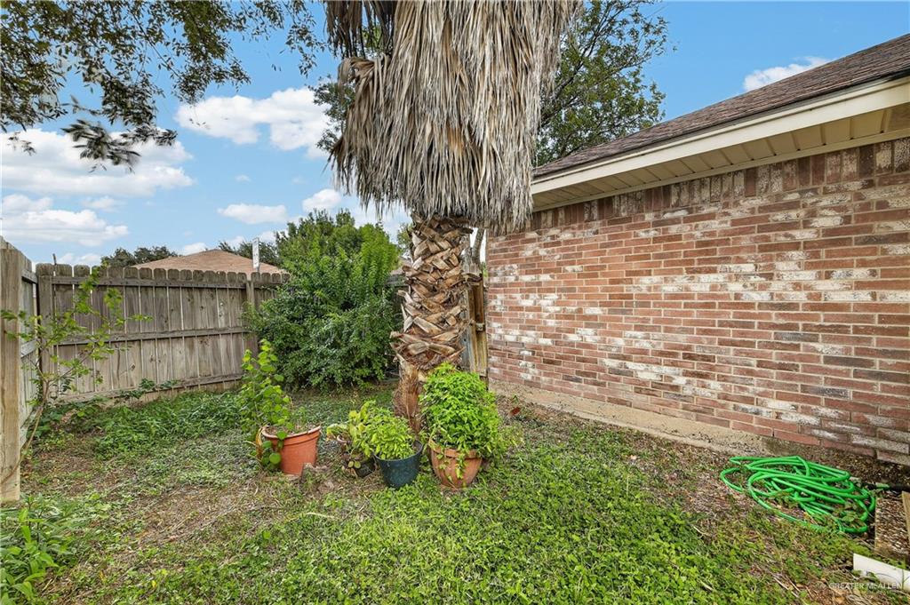 Photo 18 of 2313 Viola Street