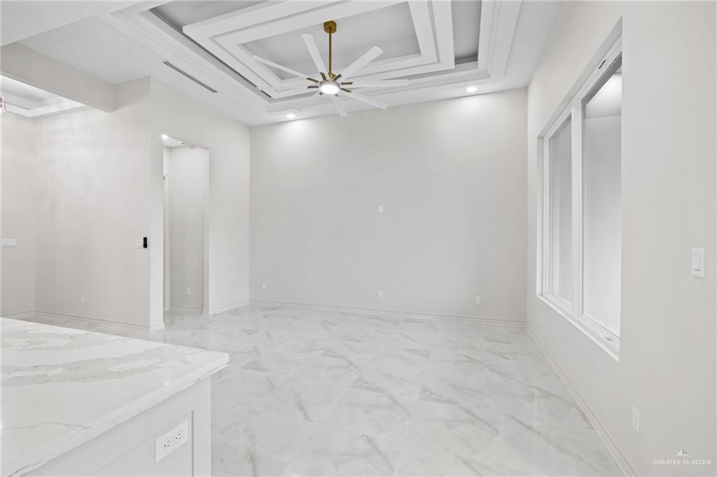 Photo 6 of 1115 Boxwood Avenue