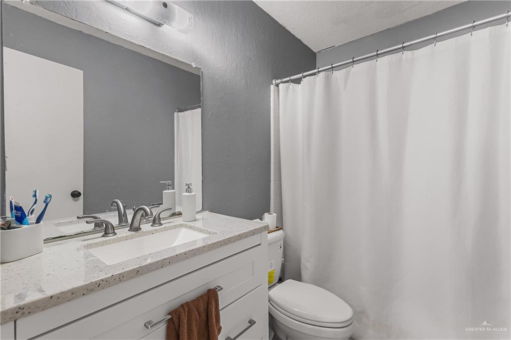 Photo 10 of 513 Upas Avenue