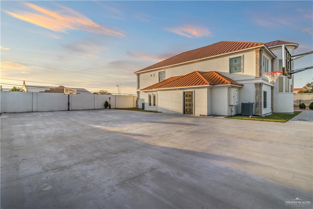 Photo 40 of 3111 Emerald Valley Boulevard