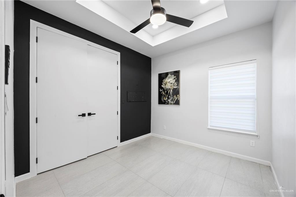 Photo 13 of 701 Santa Cecilia Street