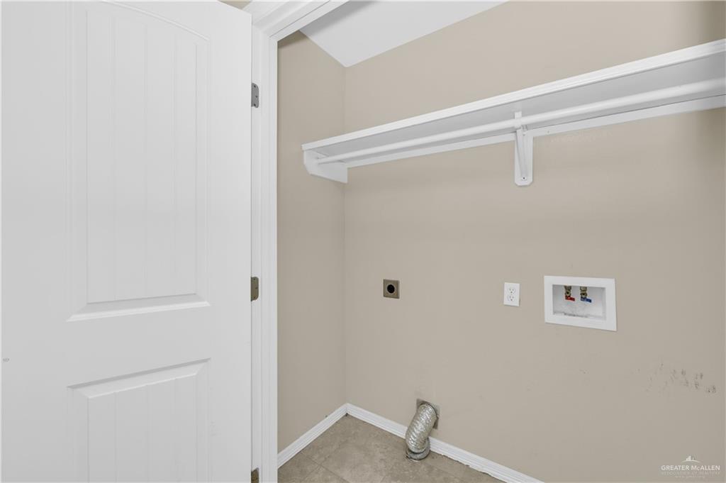 Photo 14 of 1607 Omni Avenue #2