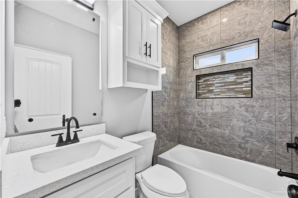 Photo 12 of 331 Barcelona Drive