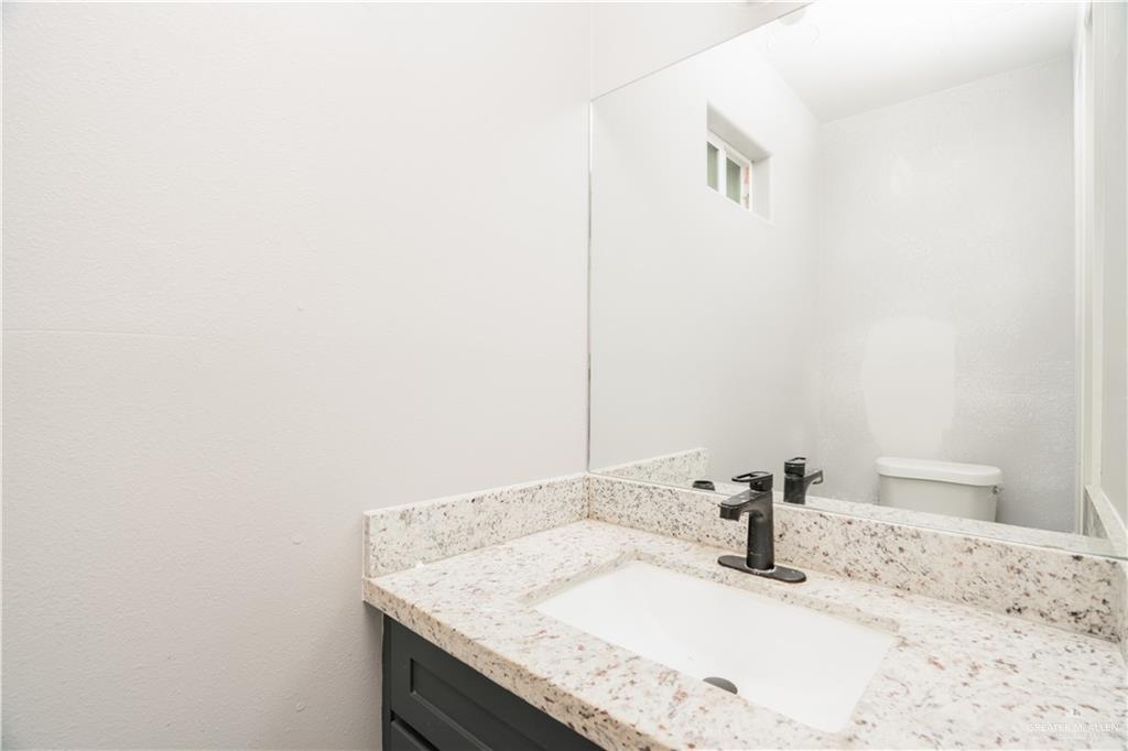 Photo 12 of 334 Ciro Caceres Avenue