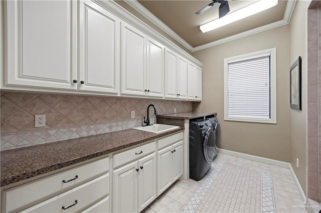Photo 10 of 2421 Sendero Avenue