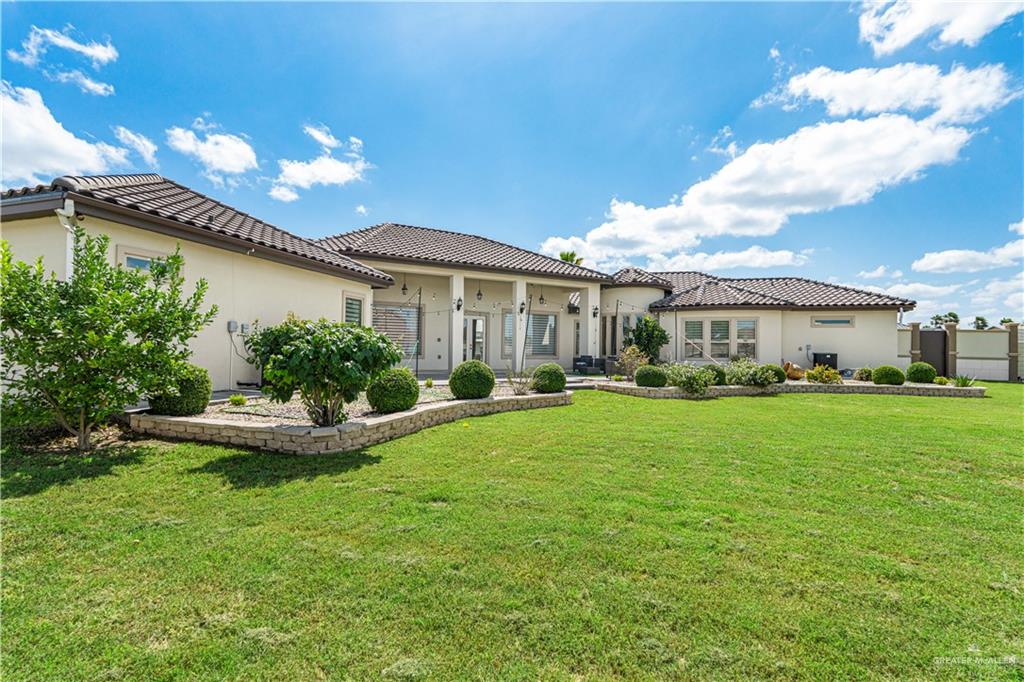 Photo 6 of 4023 Coconut Palm Drive