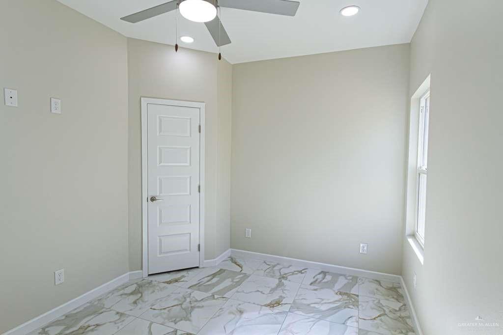 Photo 12 of 409 Emerald Avenue