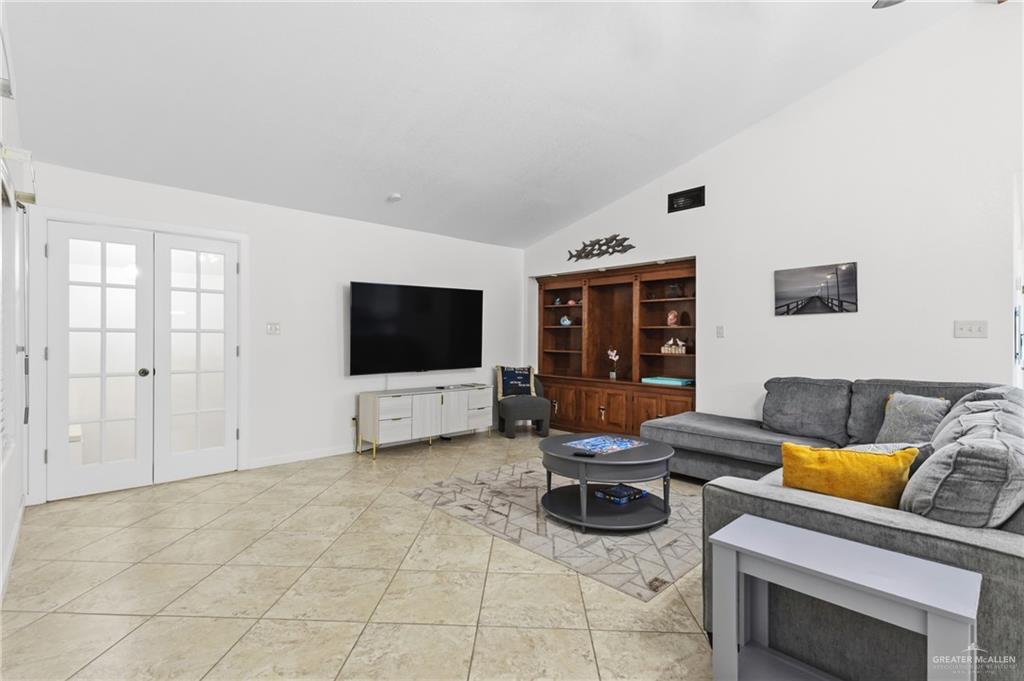 Photo 4 of 1014 Trout Avenue