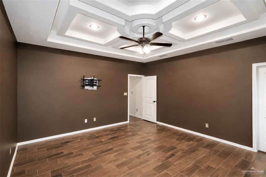 Photo 10 of 5305 Ginko Drive
