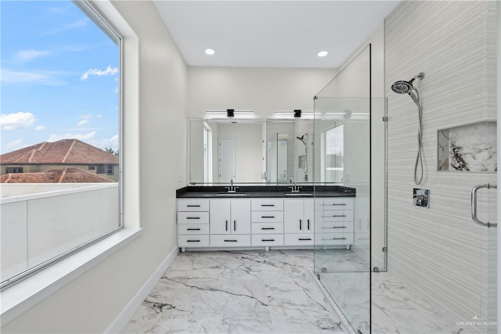 Photo 13 of 2224 45th Street