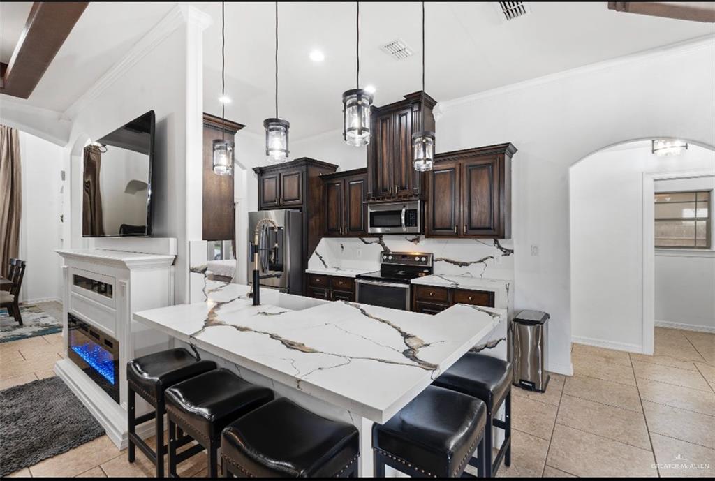Photo 2 of 1330 Loretta Lynn Drive