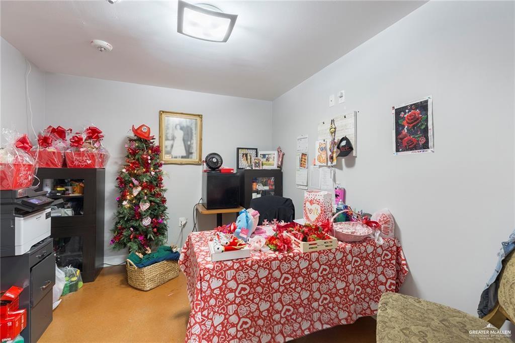Photo 14 of 1212 Raul Longoria Road