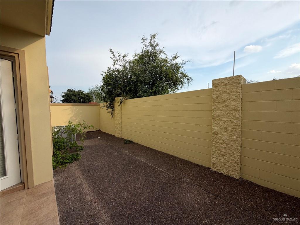 Photo 26 of 213 Ulex Avenue