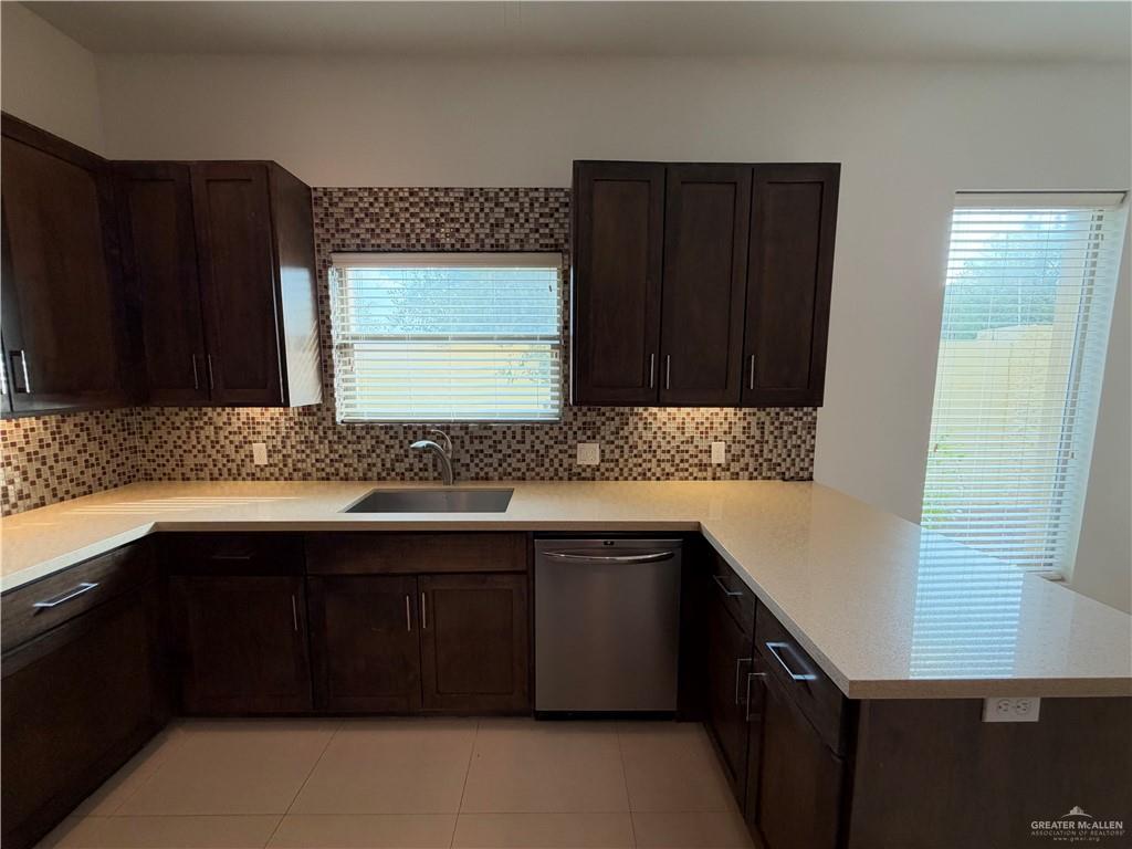 Photo 7 of 213 Ulex Avenue
