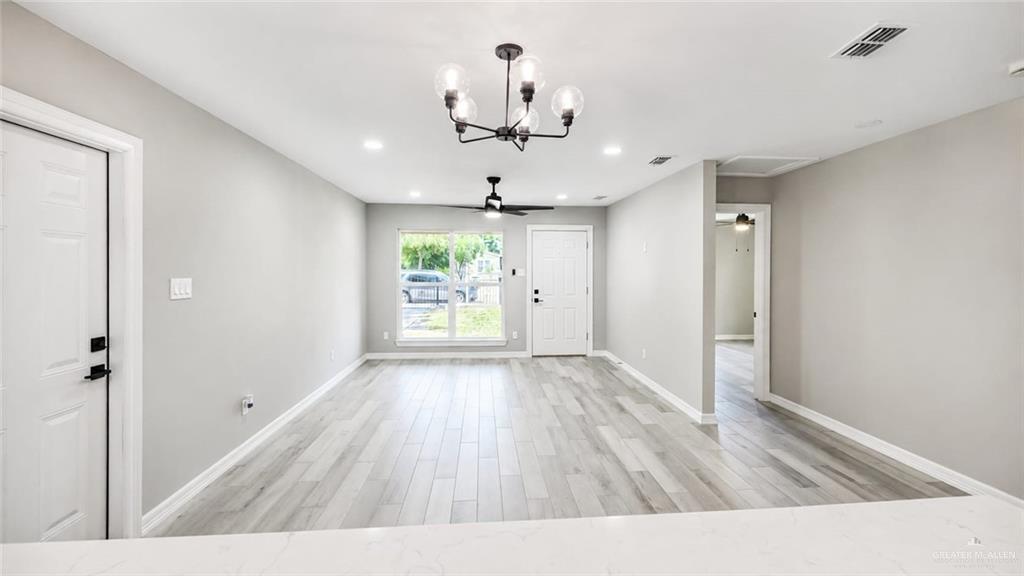 Photo 4 of 1110 Lovett Street