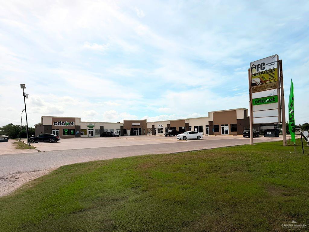 Photo 1 of 6600 Val Verde Road #F, Donna
