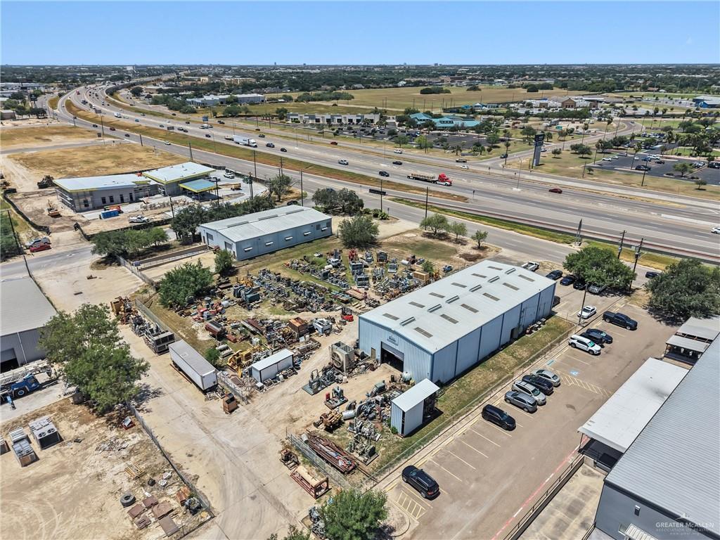 Photo 3 of 1804 EXPWY 281