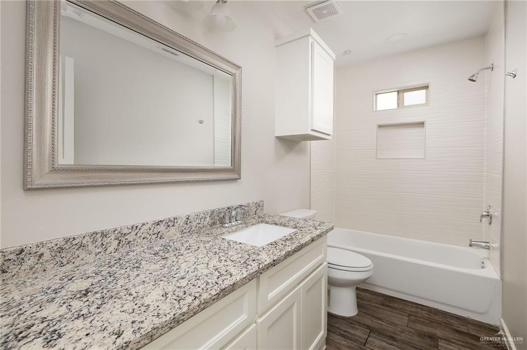Photo 7 of 1413 Alta Vista Drive
