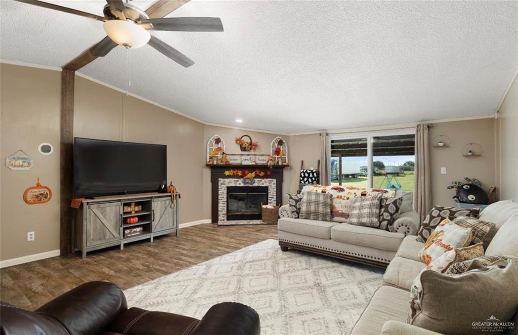 Photo 5 of 9231 Solana Drive