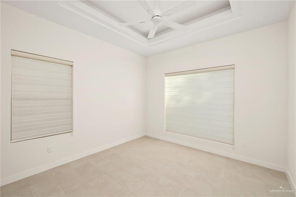 Photo 11 of 232 Longoria Drive