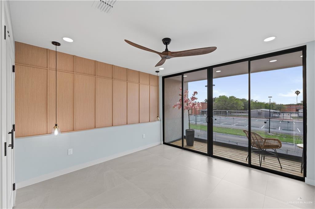 Photo 16 of 1420 7th Avenue