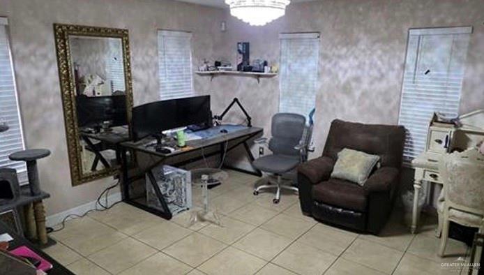 Photo 6 of 2802 Huisache Avenue