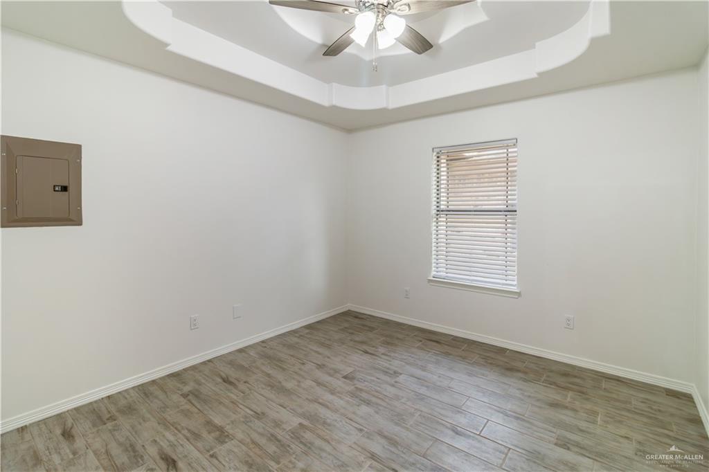Photo 6 of 933 English Avenue #C