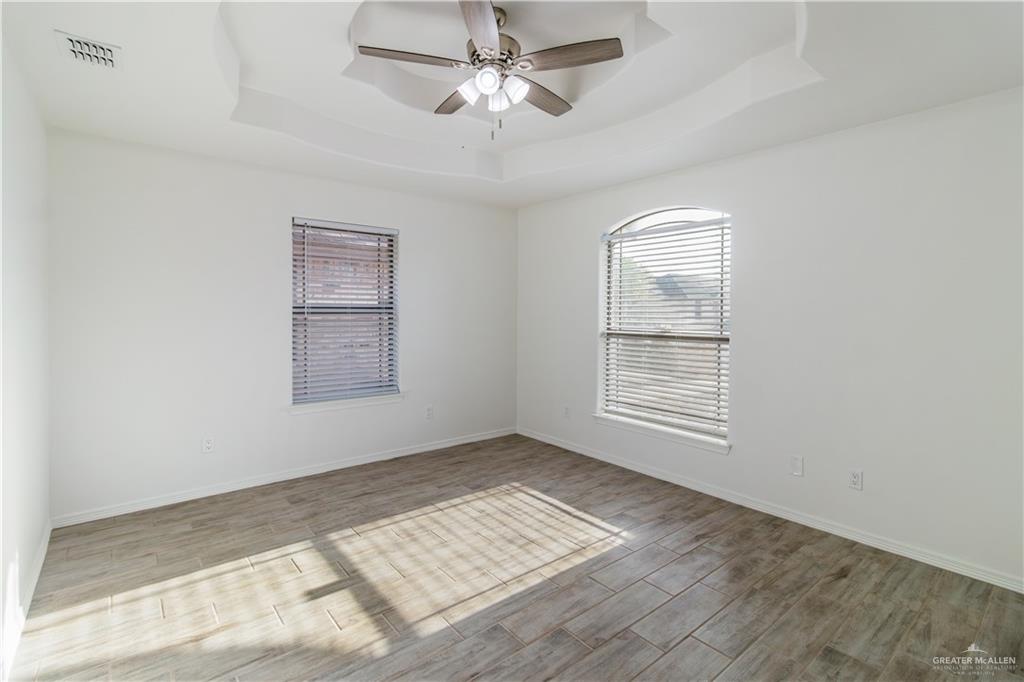 Photo 7 of 933 English Avenue #C