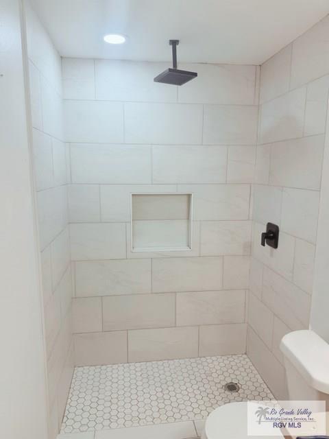 Photo 14 of 805 Spruce Avenue