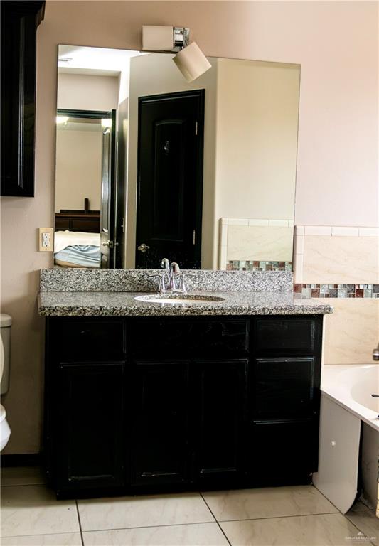 Photo 6 of 2412 Eisenhower Street