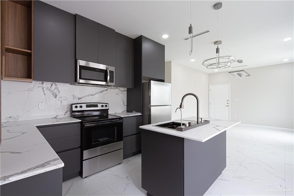 Photo 5 of 4208 Hummingbird Avenue #66
