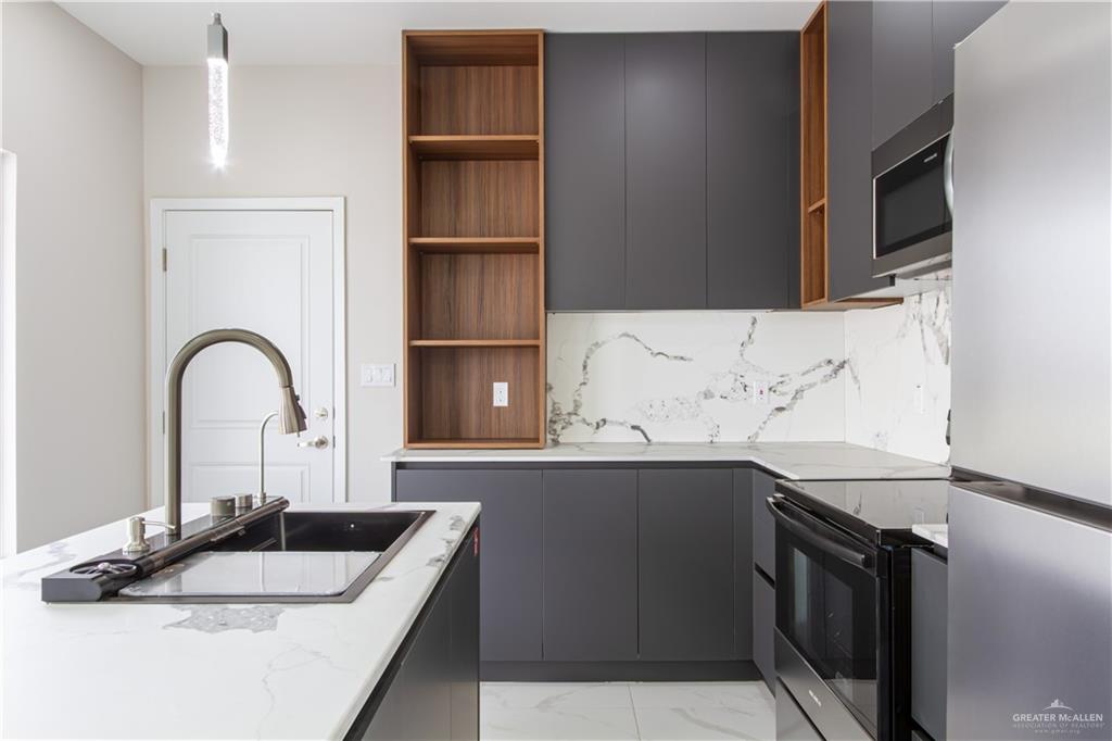 Photo 6 of 4208 Hummingbird Avenue #66