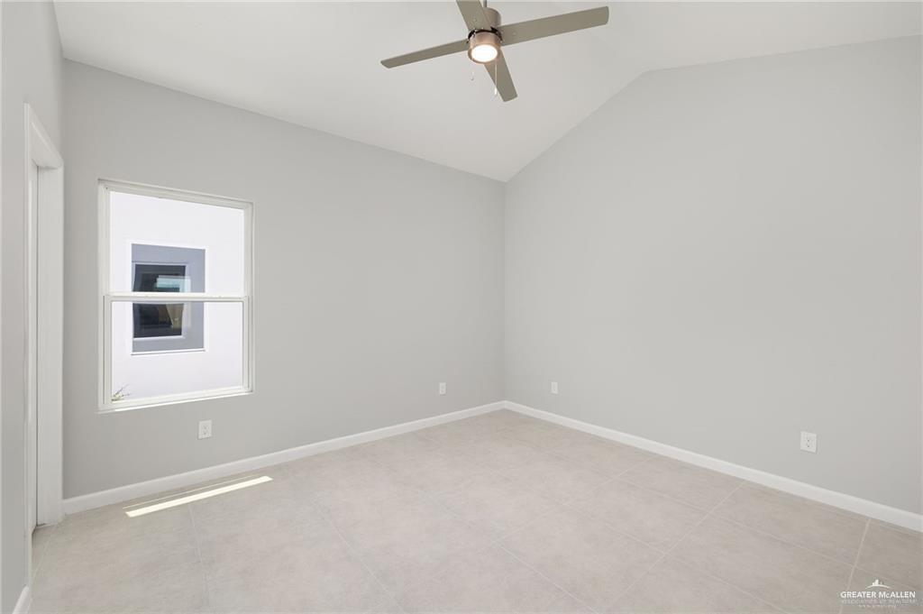 Photo 14 of 2701 Woodpecker Road #4