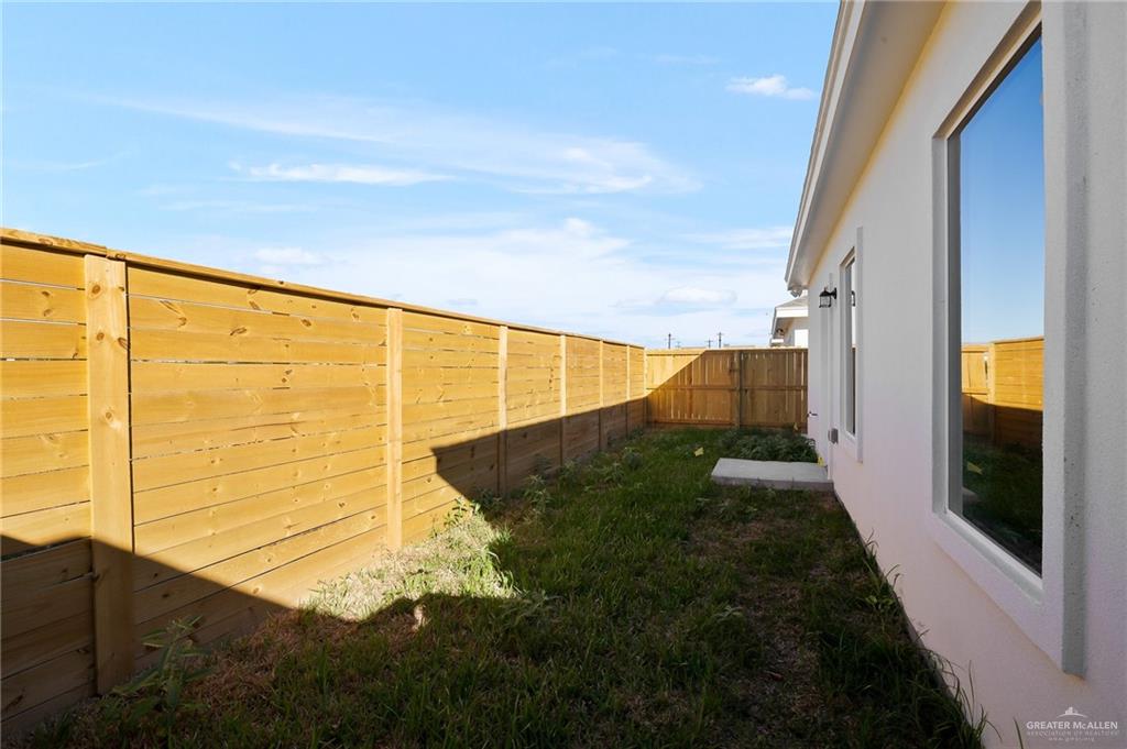 Photo 18 of 3302 Whetstone Avenue #3