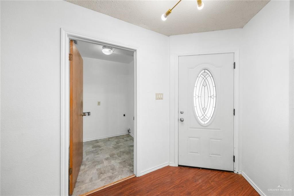 Photo 5 of 109 Armstrong Street