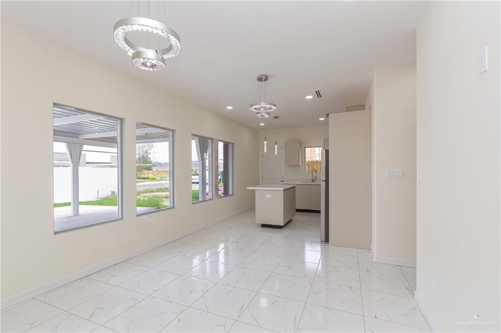Photo 4 of 1313 Aryana Avenue