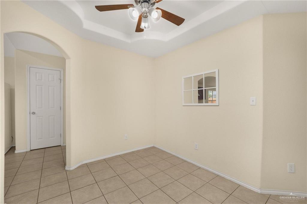 Photo 5 of 4716 Xanthisma Avenue